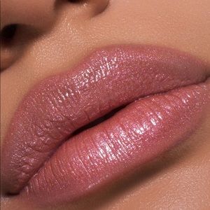 Kylie Cosmetics Makeup - Lip Gloss Kylie Cosmetics Makeup - Lip Gloss